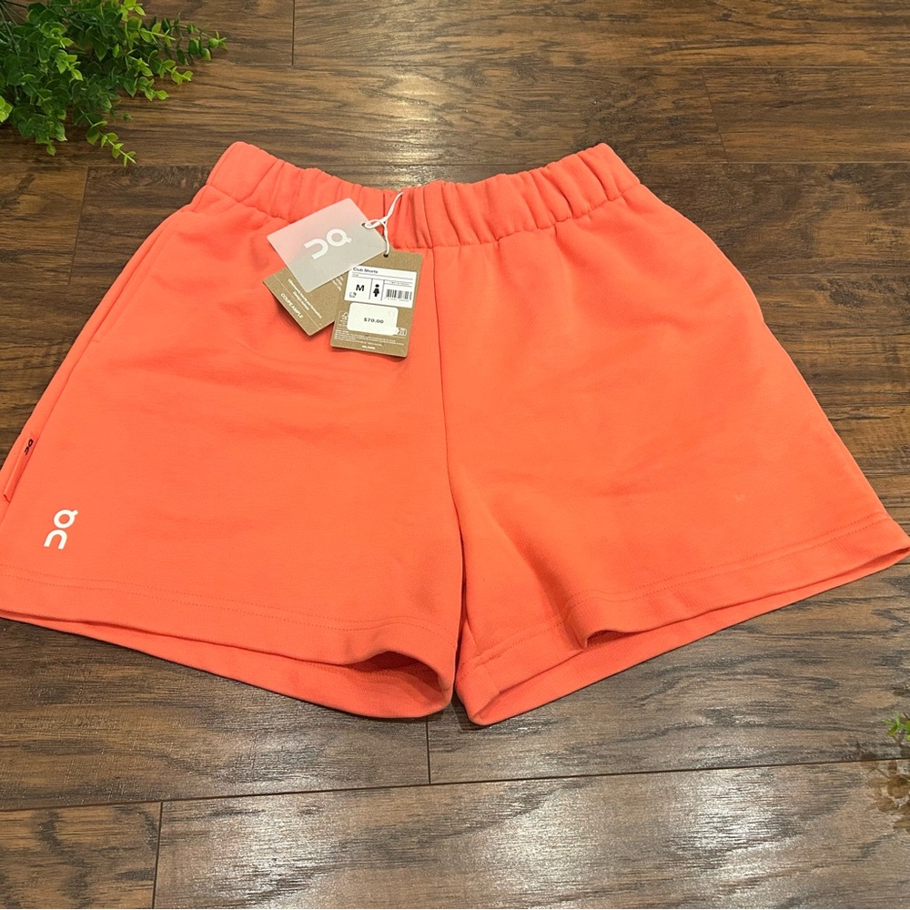 NWT ON CLOUD On Running Women's Club Shorts Coral Sweats Athletic Gym